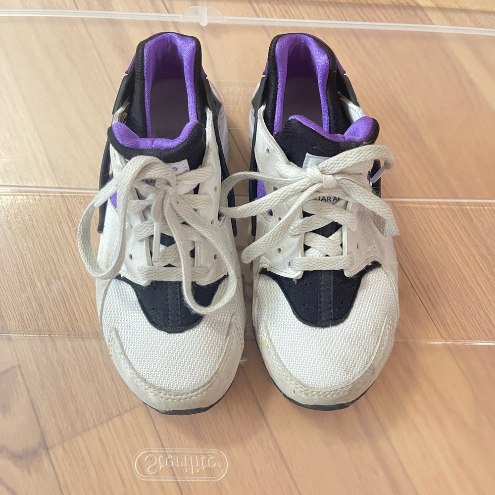 Nike kids sneakers 13c